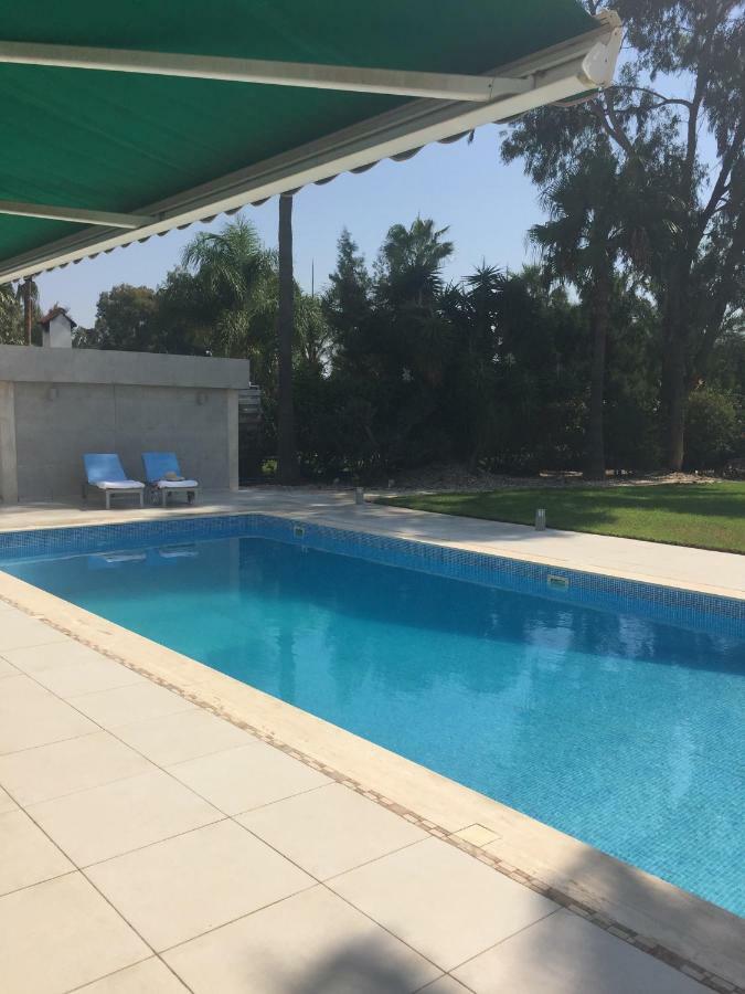 Deluxe First Line Villa Pervolia Exterior foto