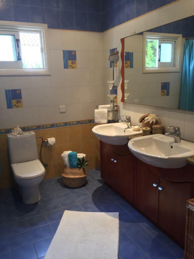 Deluxe First Line Villa Pervolia Exterior foto